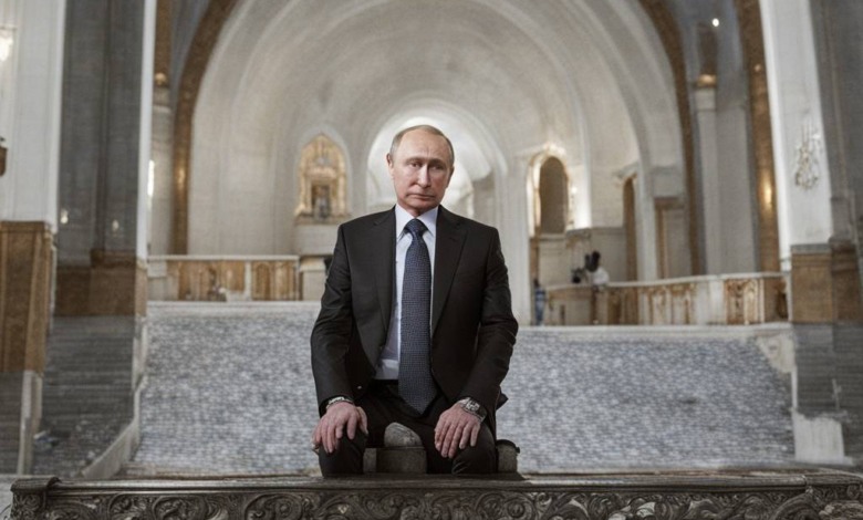 Putin lockt unzufriedene Ausländer in Russland an.